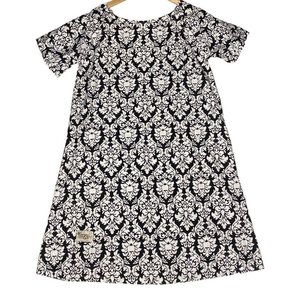 Elegant Black and White Damask Robe